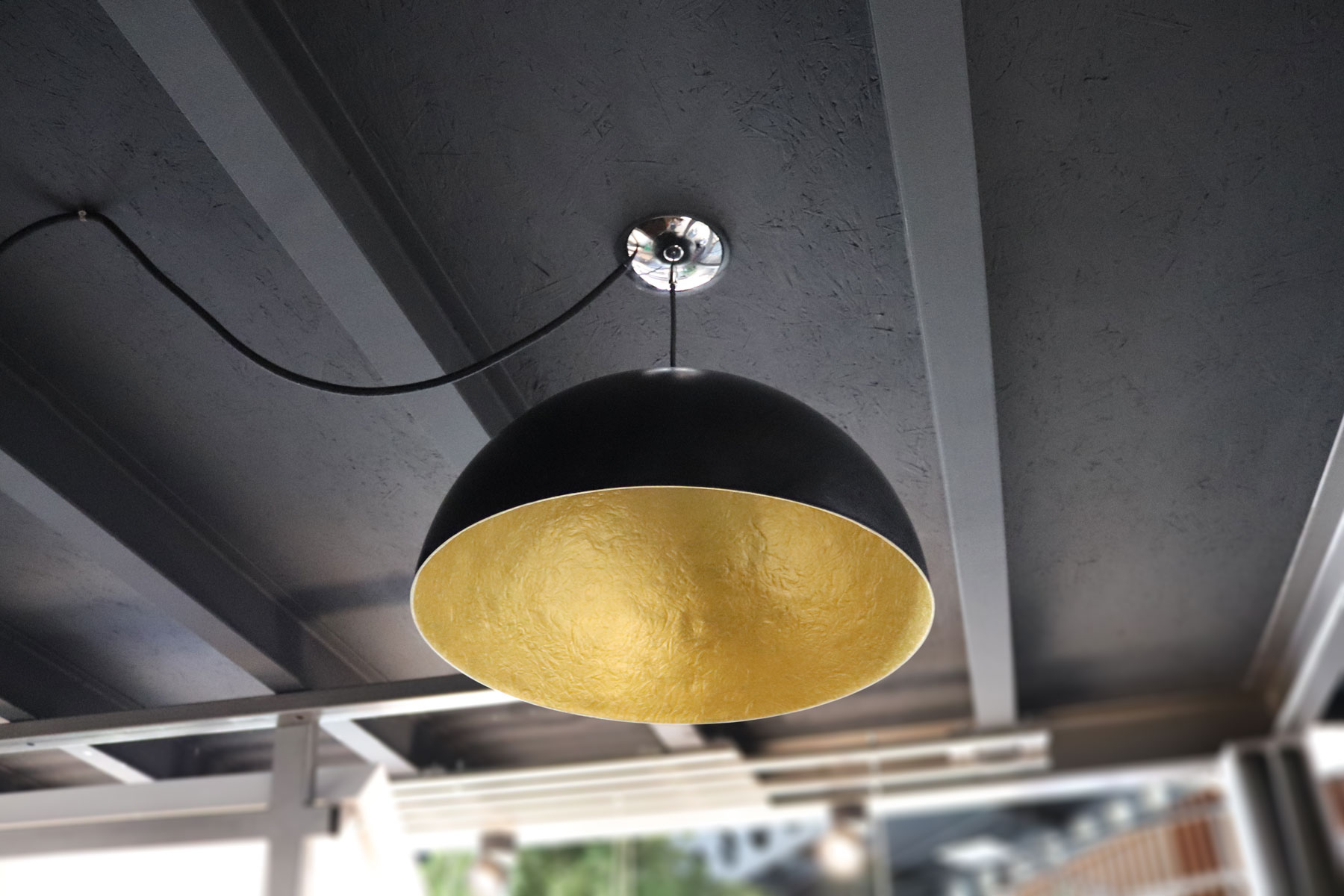 lampa-sufitowa-czarno-zlota-Luminato