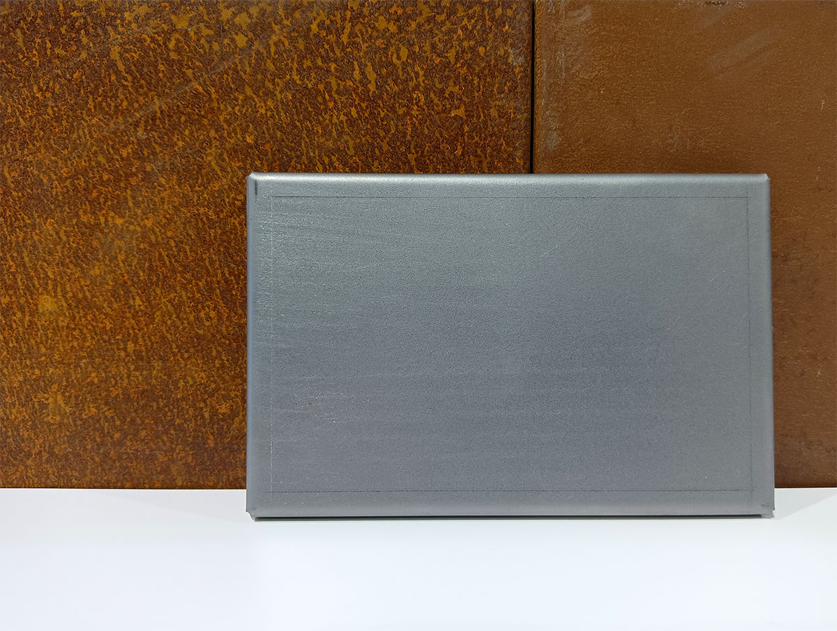 corten-przed-i-po-patynowaniu