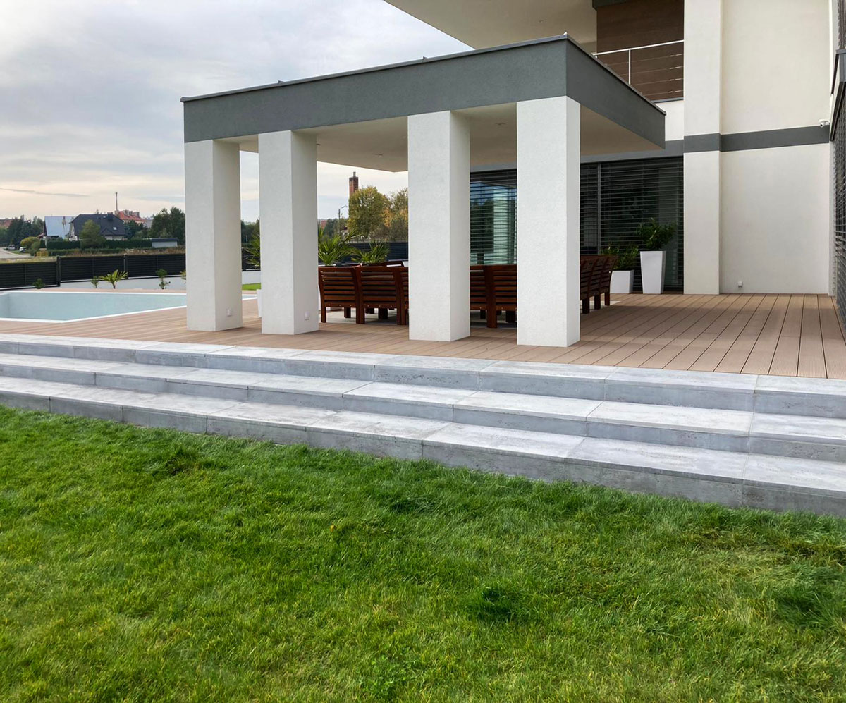 Aranżacja tarasu z betonem architektonicznym